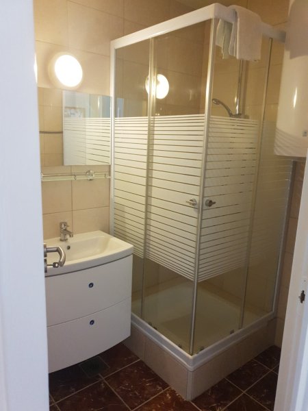 heviz-gyula-villa-udvar-ket-szobas-apartman-04
